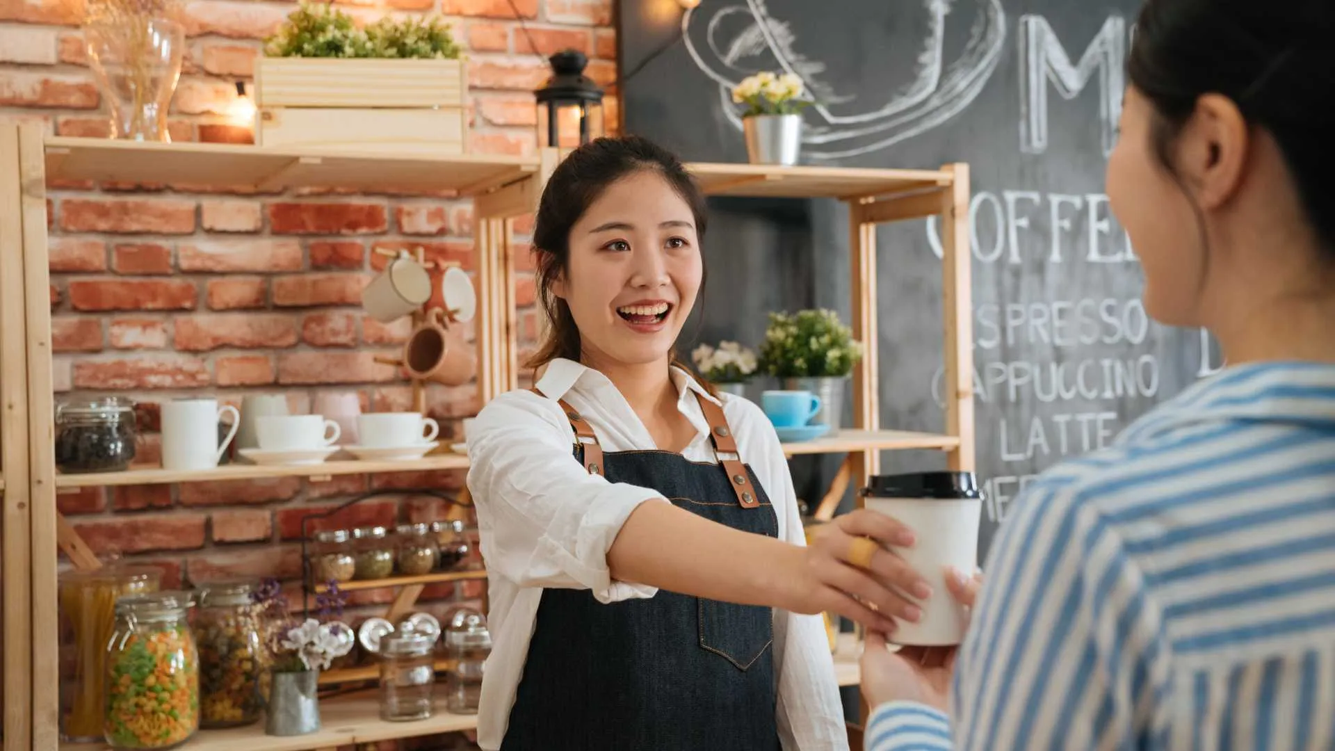 カナダのワーキングホリデーで人気の仕事